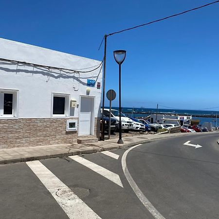 Mirador Del Muelle House Hostel Orzola Kültér fotó