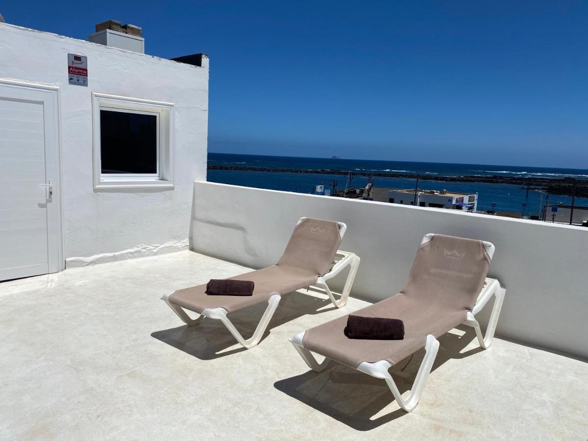 Mirador Del Muelle House Hostel Orzola Kültér fotó