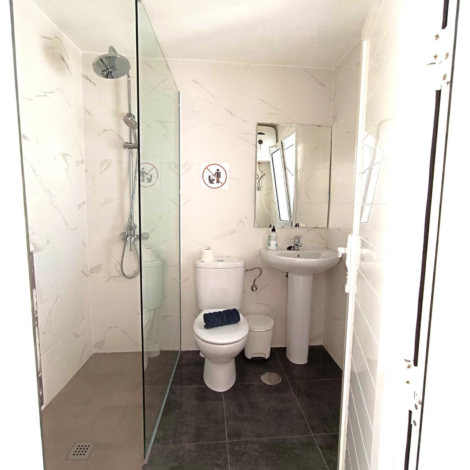 Mirador Del Muelle House Hostel Orzola Kültér fotó