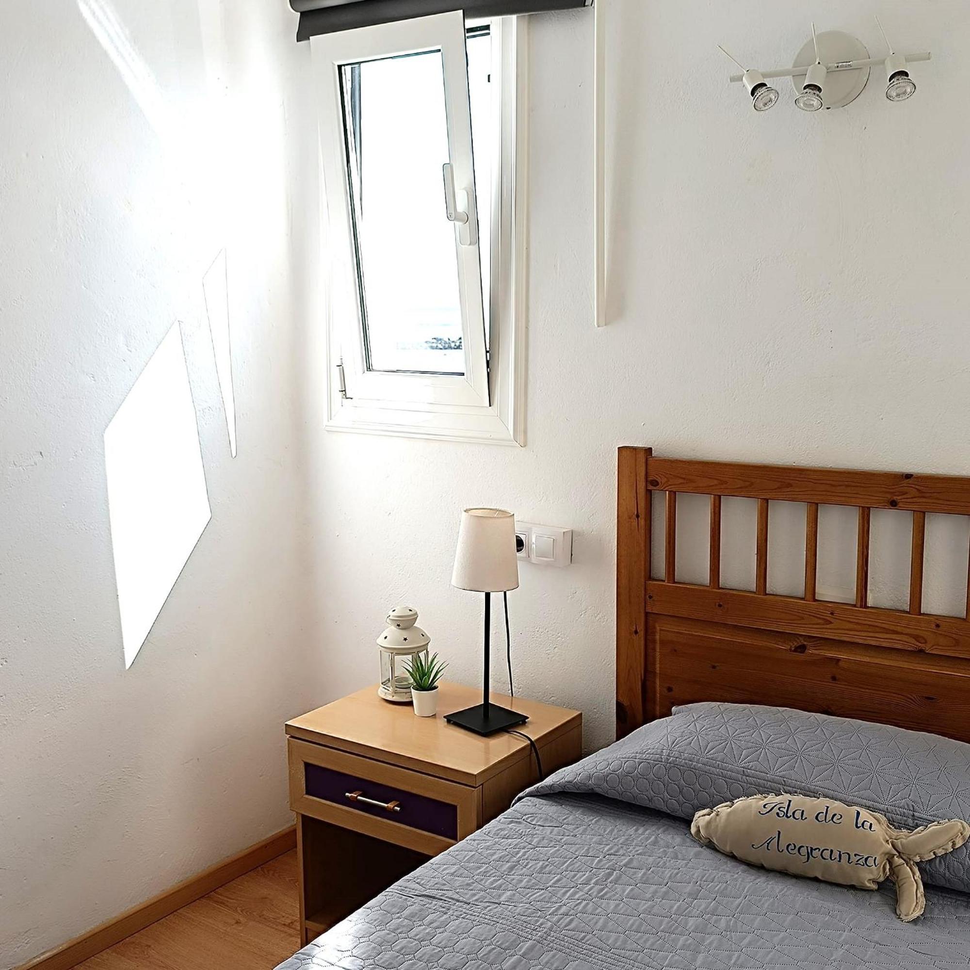 Mirador Del Muelle House Hostel Orzola Kültér fotó